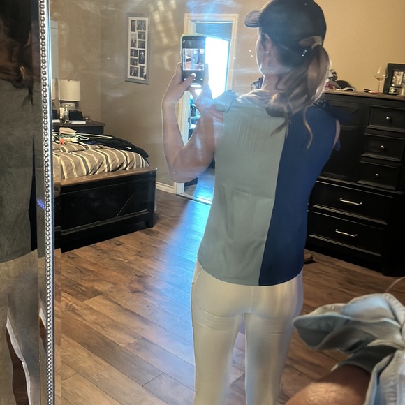 Cute Sunmer Tank - Picture 2 of 2